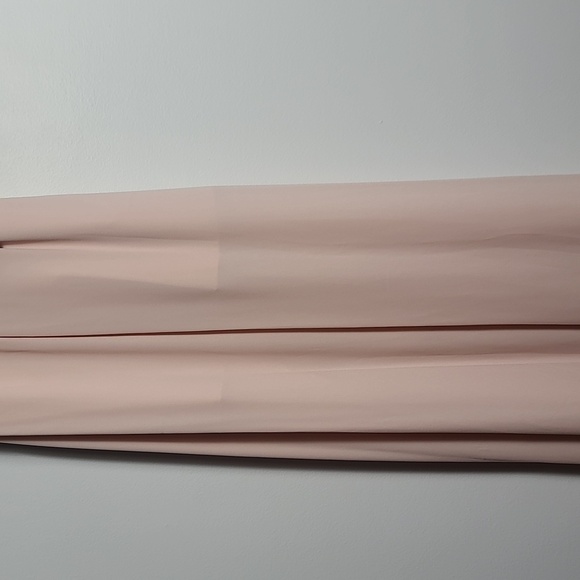 BCBGMAXAZRIA NWT Slit Sleeve Overlay Gown in Bare Pink Size 10 - Picture 11 of 16